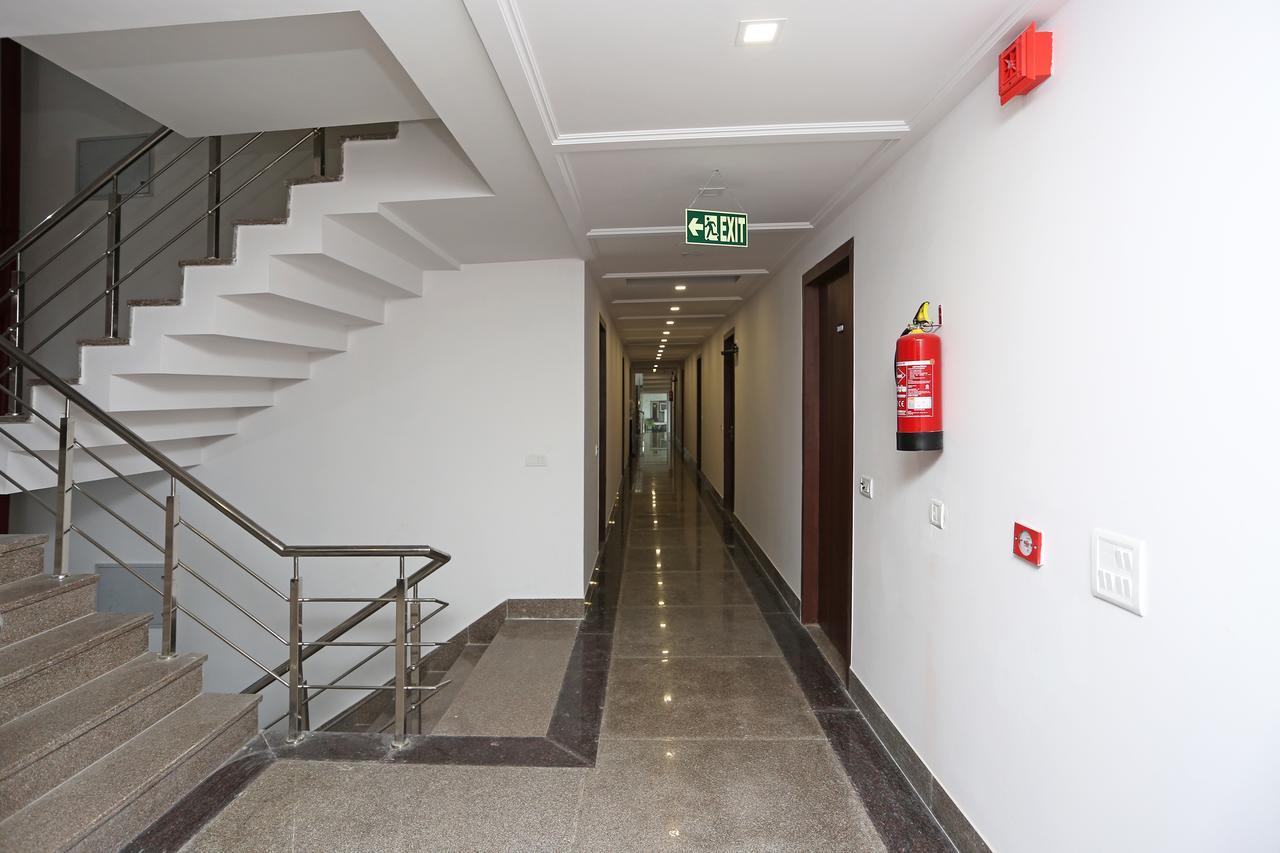 Hotel Arch - Near Aerocity New Delhi Extérieur photo