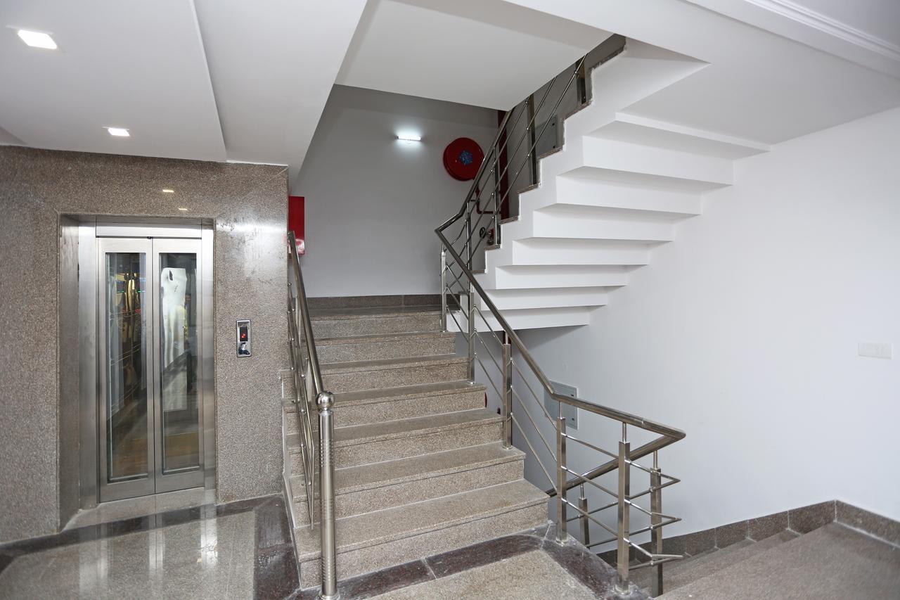 Hotel Arch - Near Aerocity New Delhi Extérieur photo