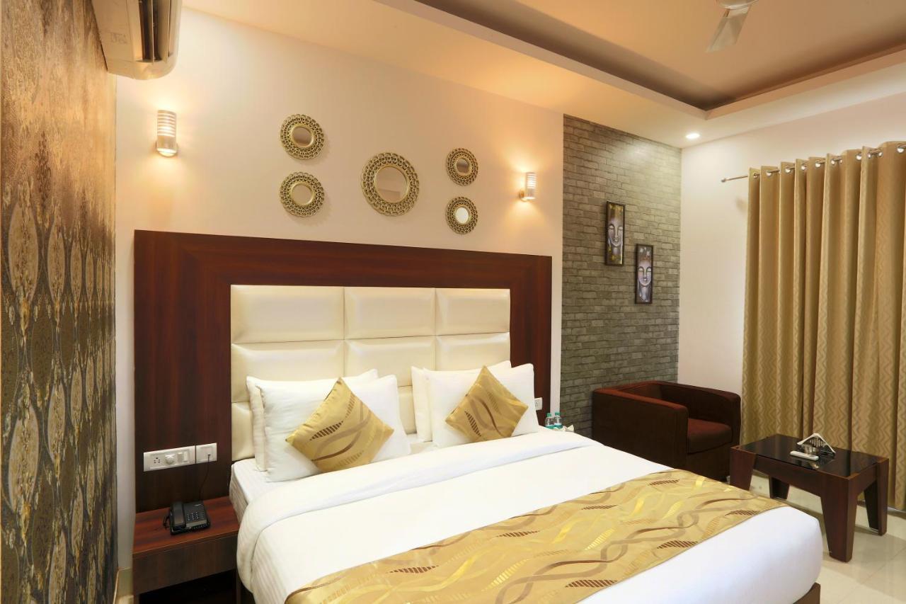 Hotel Arch - Near Aerocity New Delhi Extérieur photo