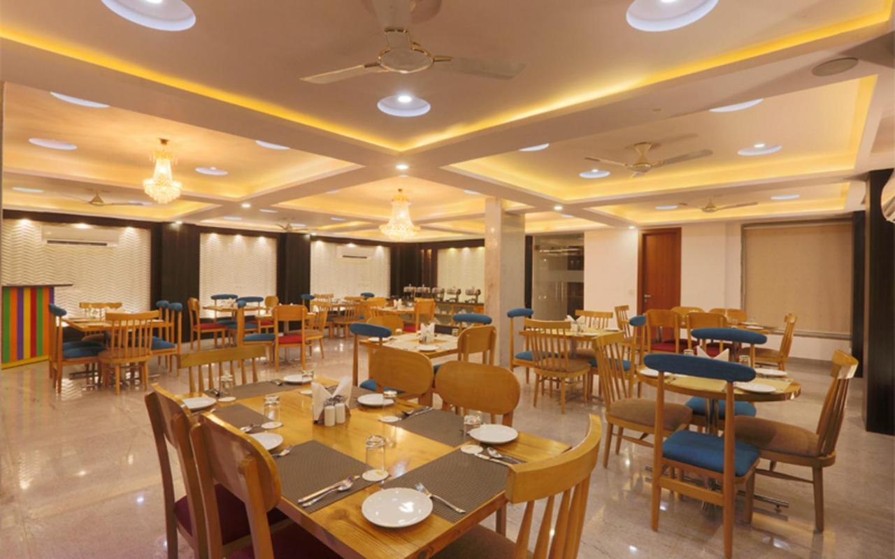 Hotel Arch - Near Aerocity New Delhi Extérieur photo